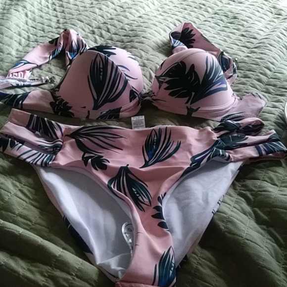 NWOT Zaful Pink Tropical Green Leaves Bikini 1X - Picture 2 of 5